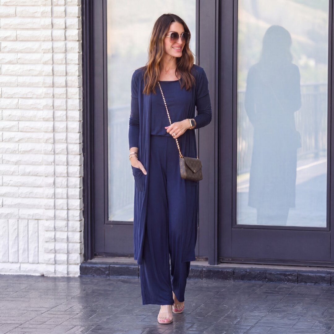 The Essential Set in navy